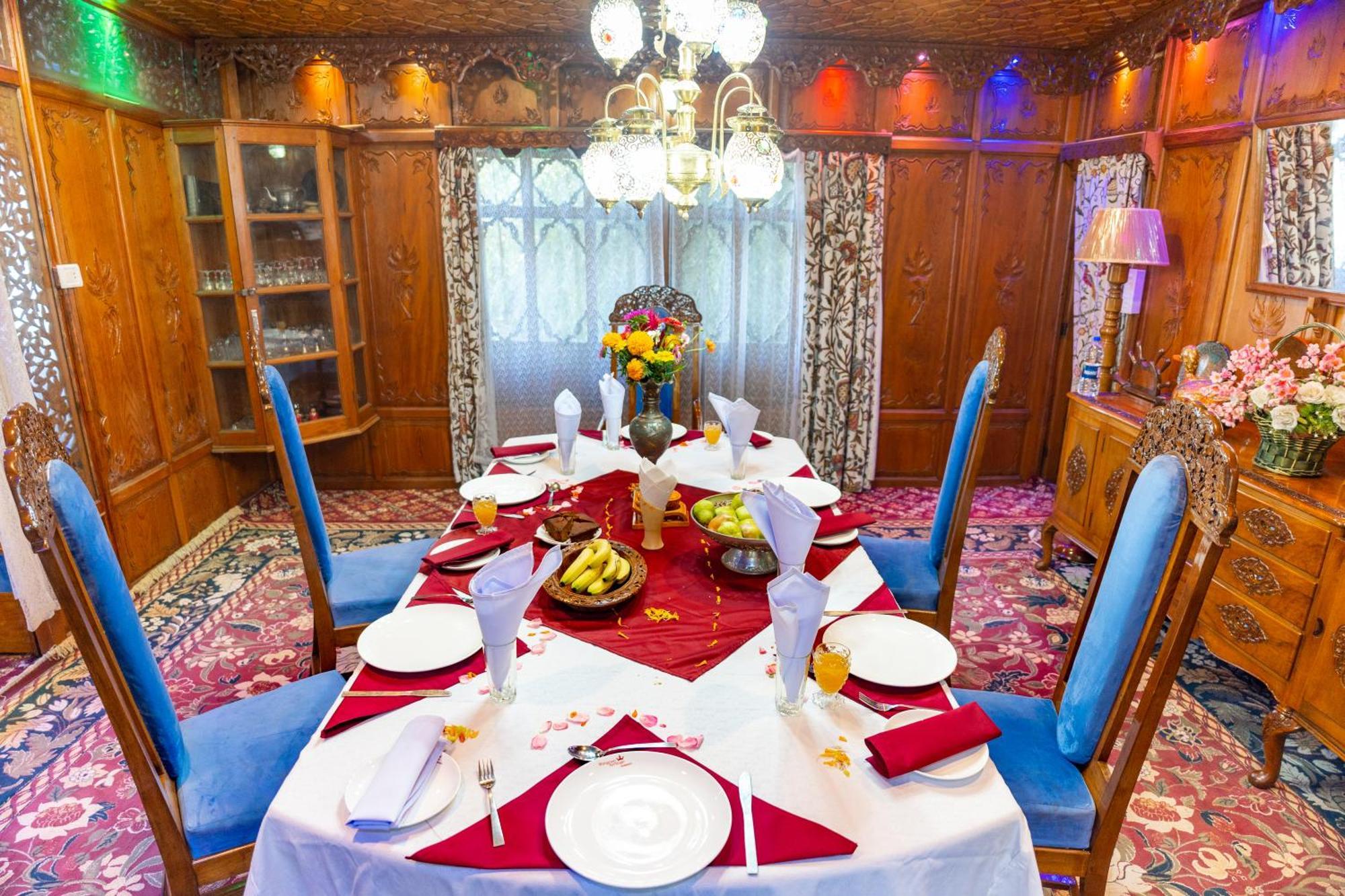 Wangnoo Heritage Houseboats Hotel Srinagar  Ngoại thất bức ảnh