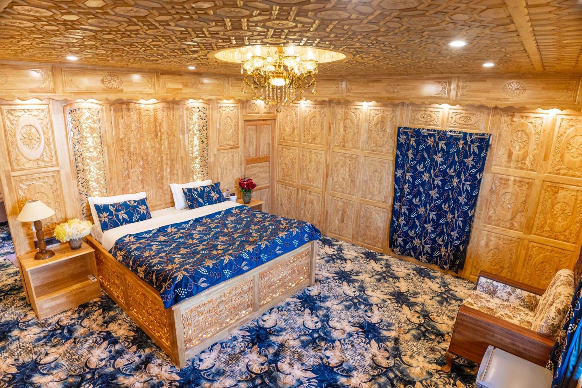 Wangnoo Heritage Houseboats Hotel Srinagar  Ngoại thất bức ảnh